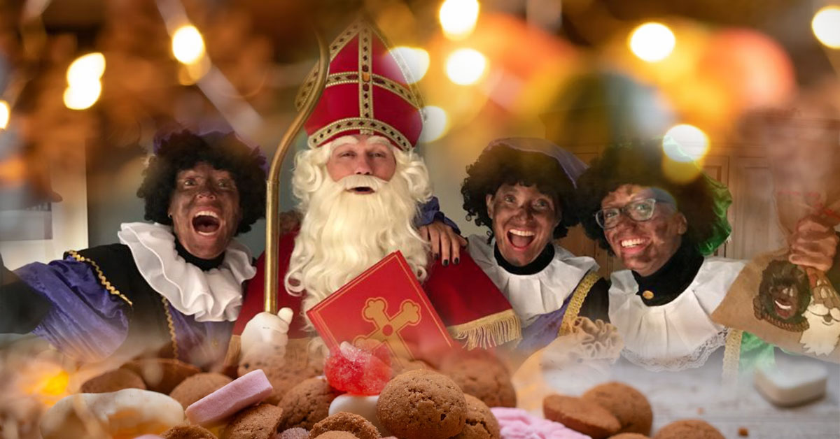 Sinterklaas en 3 zwartepieten. En heel veel pepernoten